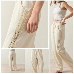 Out From Under Jayden Lace-Inset Sweatpants – Cream